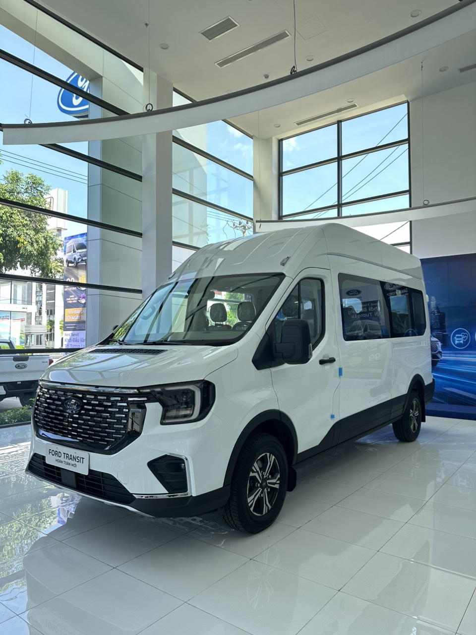 Ford Transit thế hệ mới