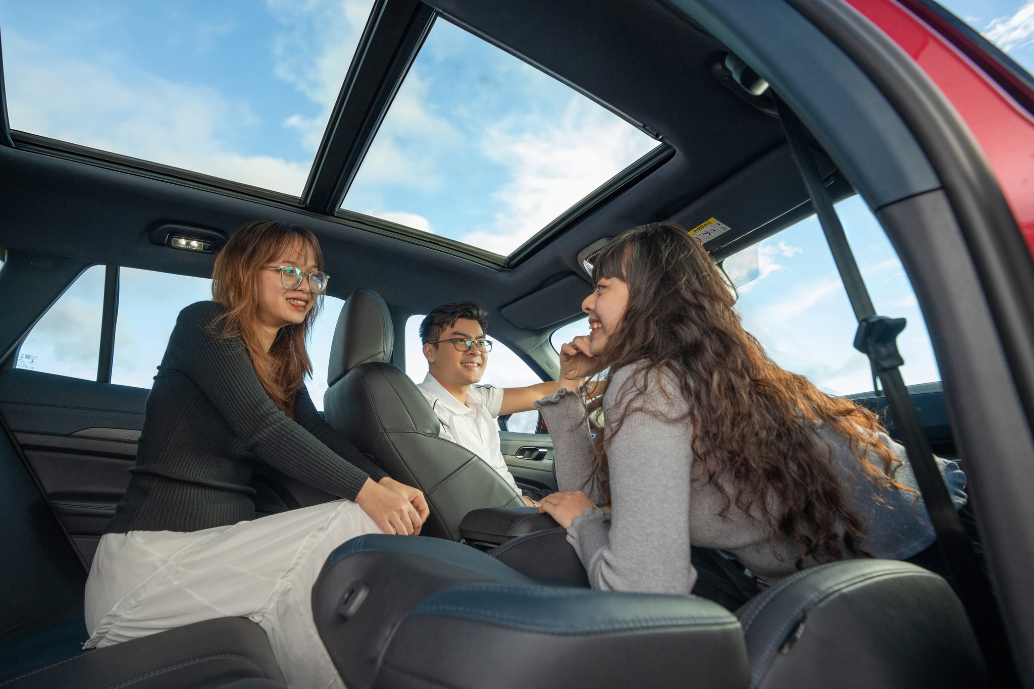 Ghế ngồi bọc da cao cấp